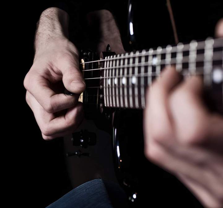 Cours de guitare pour adultes Foix